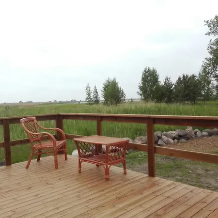 Semesterbostad Rannamaja Treimani