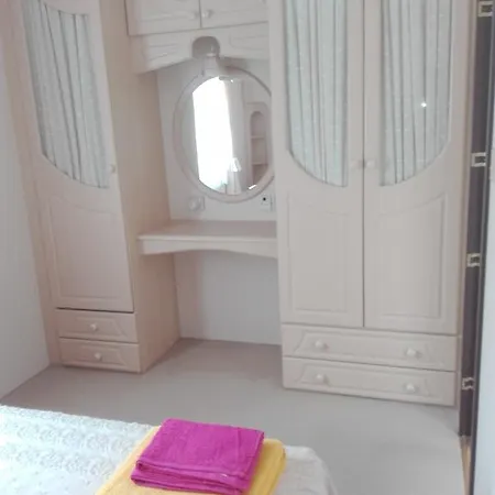 Semesterbostad Rannamaja